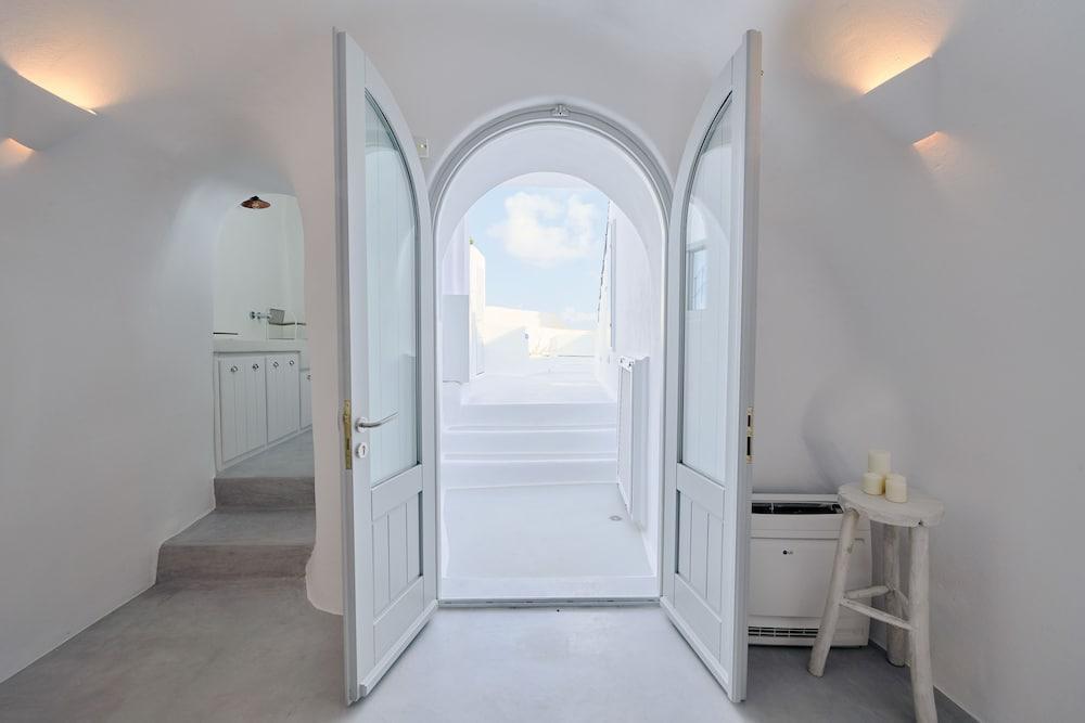 Cave Suite Oia Екстериор снимка