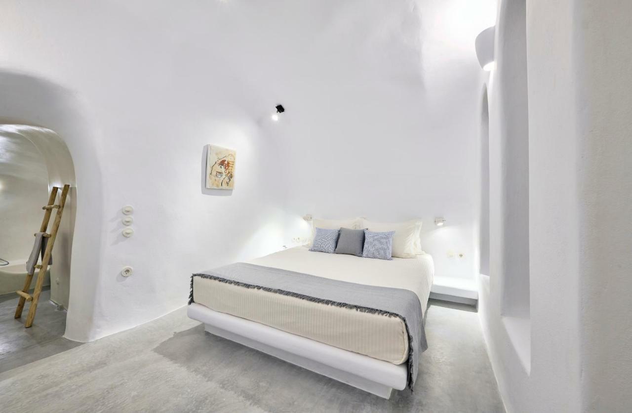 Cave Suite Oia Екстериор снимка